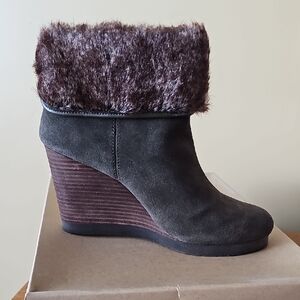 Lucky Brand Torynn Brown Faux FurTrim Wedge Boots Oiled Suede - Dark Moss